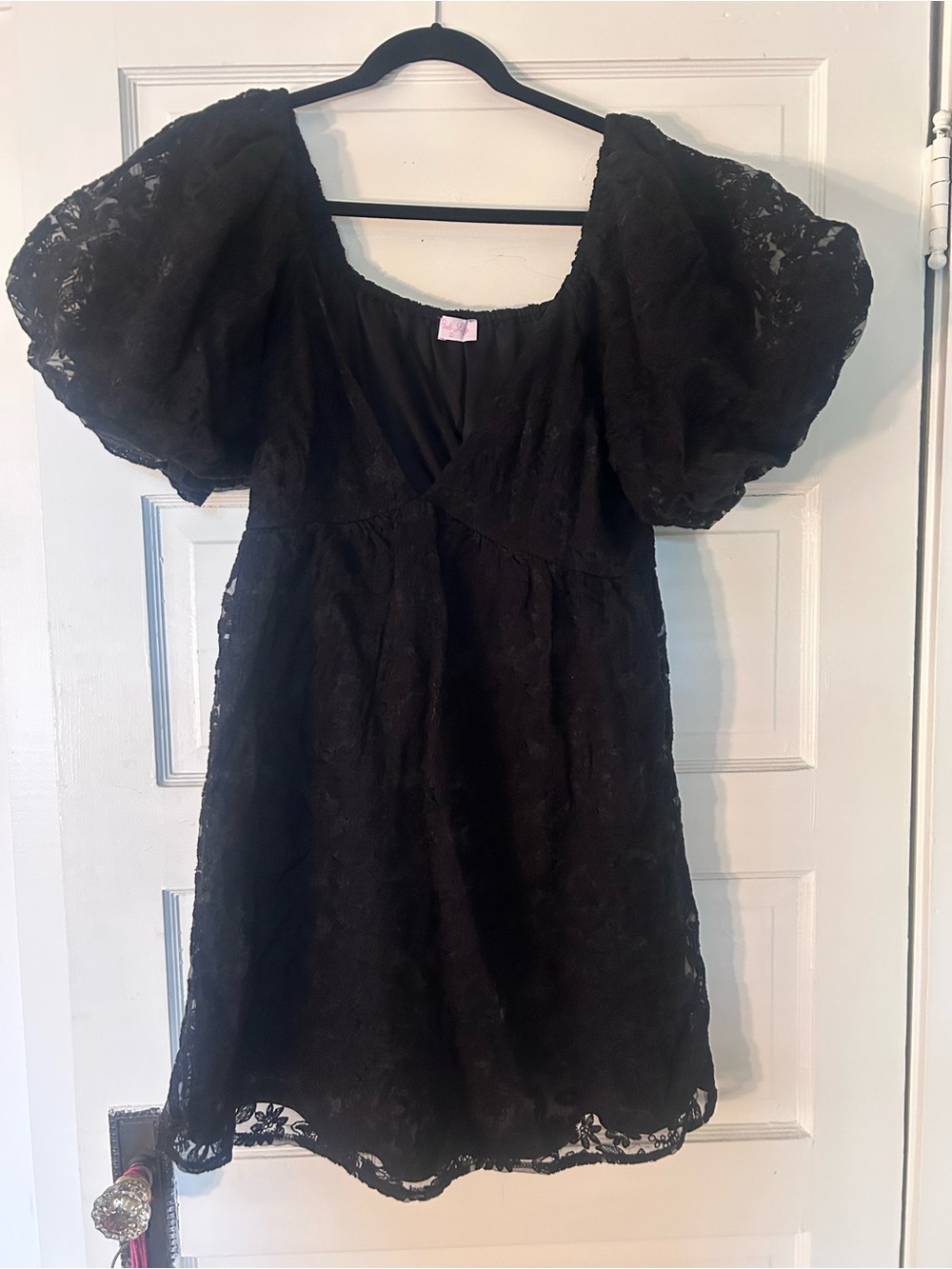 Pink Lily Black Lace Puff-Sleeve Party Dress